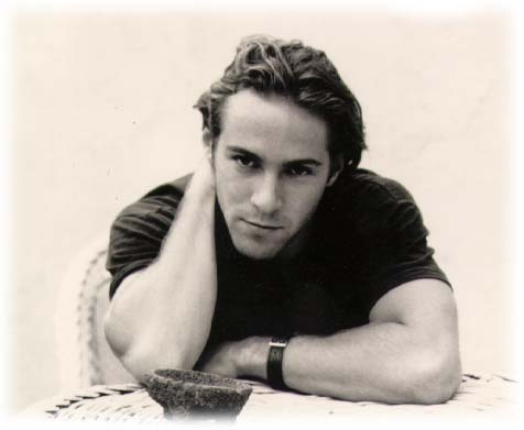 image of Alessandro Nivola. He is adorable.